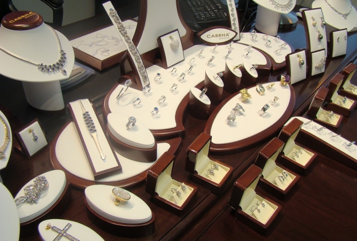 Prodej malé firmy – známého výrobce šperků v Ostravě
