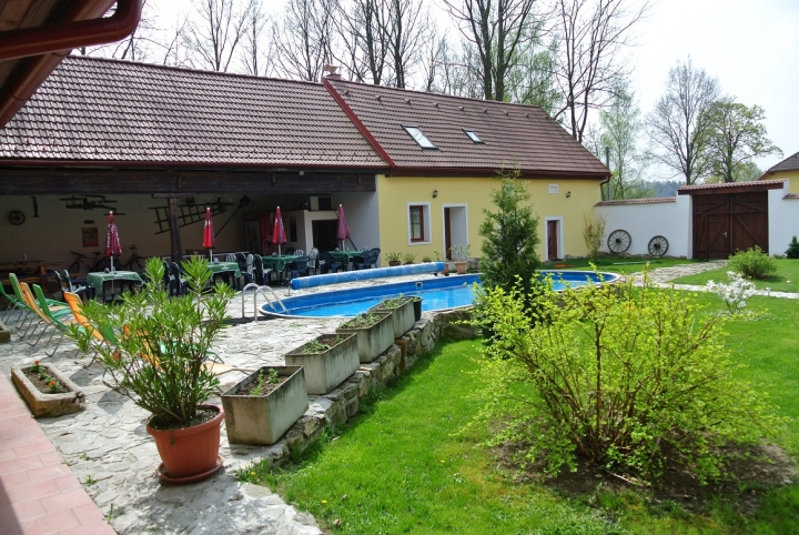 Продажа мини-отеля в предместье Йиндрихува Градце — Южная Чехия